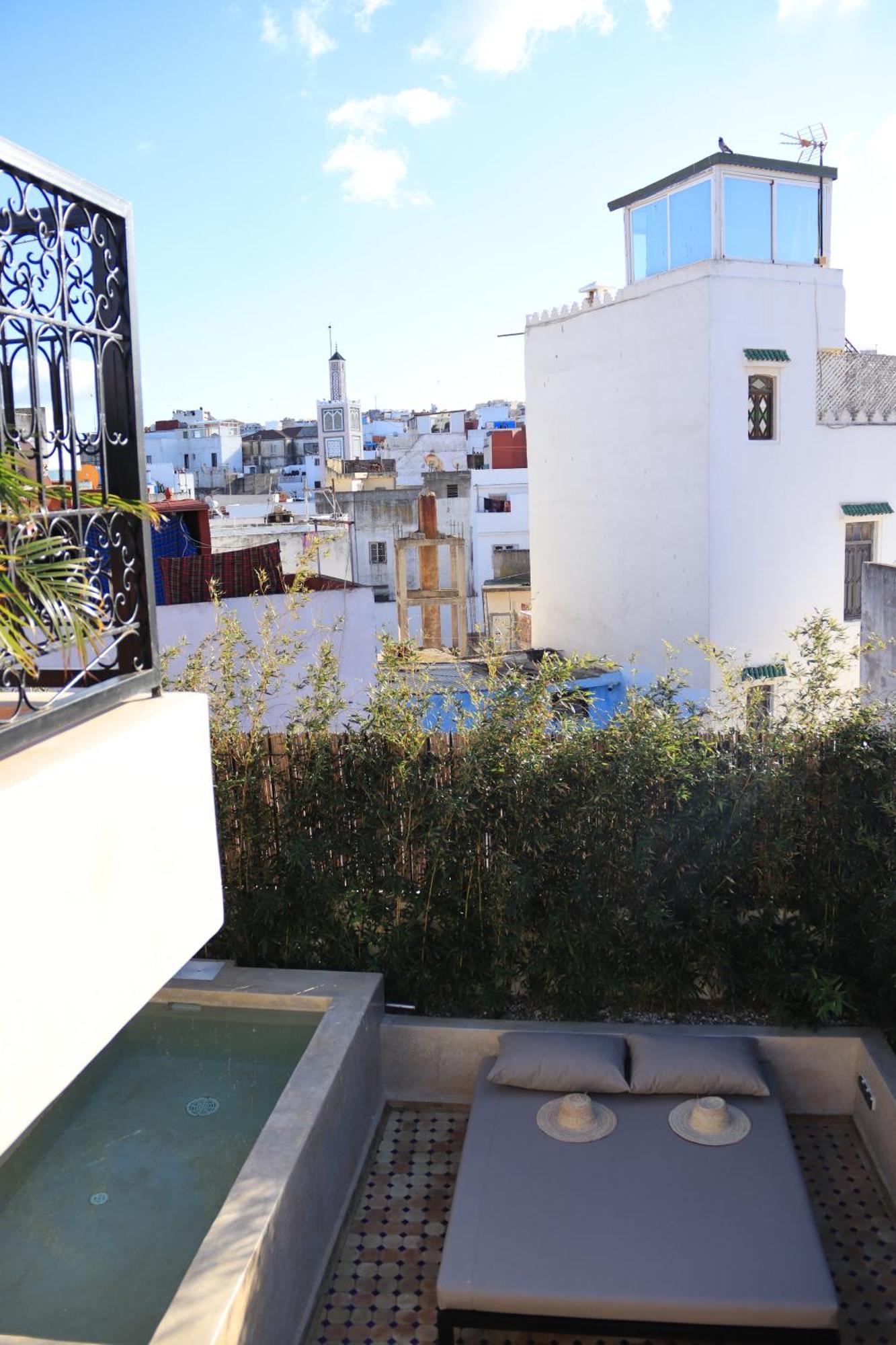 Riad Zhor Tanger - Medina Buitenkant foto