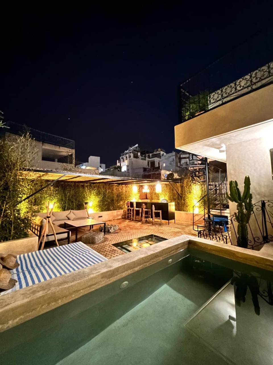 Riad Zhor Tanger - Medina Buitenkant foto